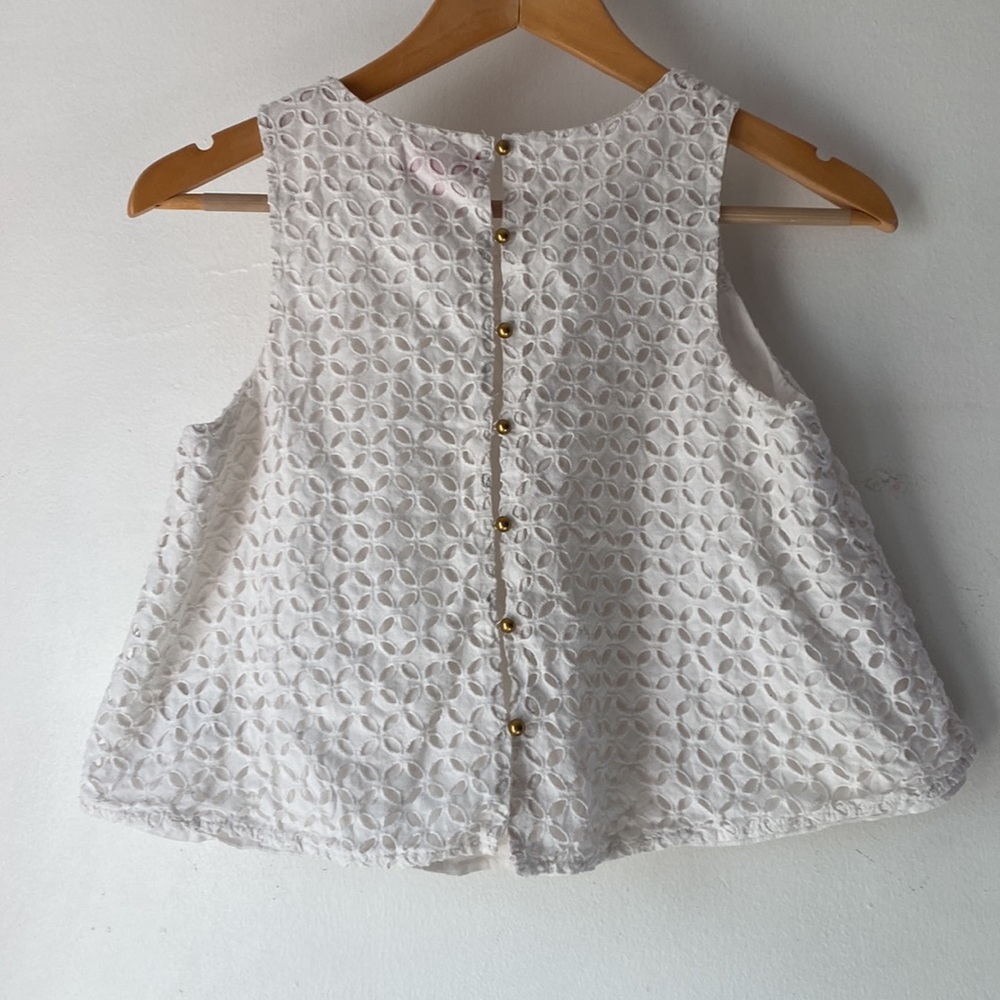 Lilly Pulitzer x Target XL Girls’s Eyelet Crop Top - Picture 3 of 10